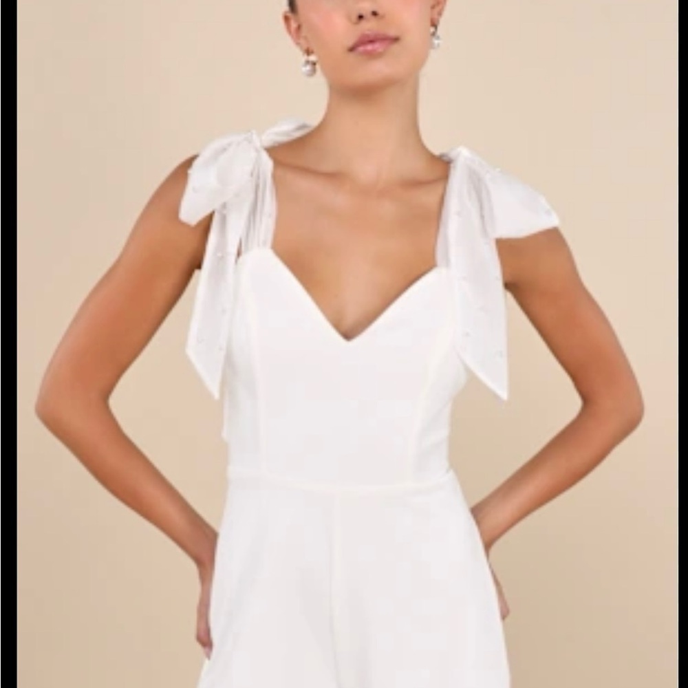 NWT Lulu's White Jumpsuit with Bow Straps A0181